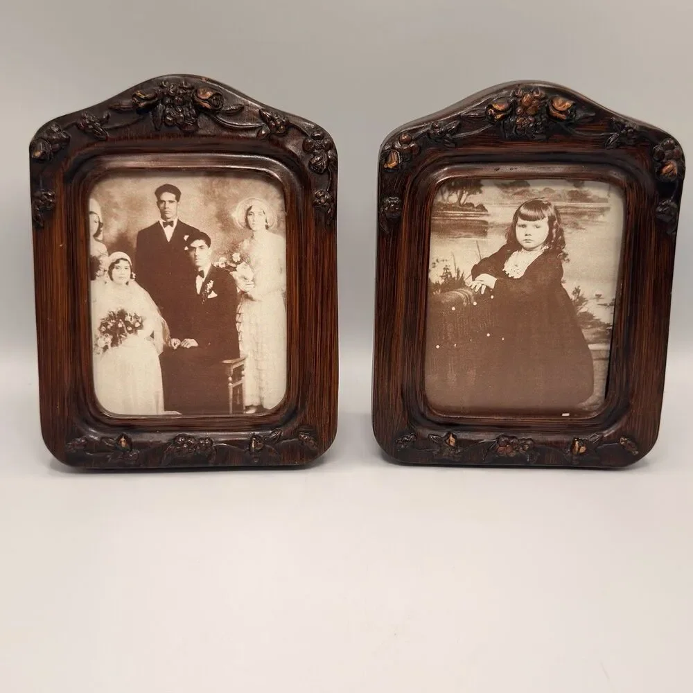 Vintage Carved Wood Picture Frames Matching Pair Yesteryear Floral Ornate